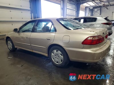 Drugie zdjęcie samochodu z przodu: 2000 HONDA ACCORD EX VIN:1HGCG165XYA018773 - miniatura