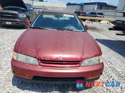 Piąte zdjęcie samochodu w środku: 1994 HONDA ACCORD EX VIN:1HGCD7260RA046237 - miniatura