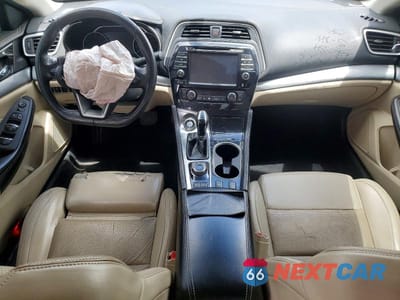 Zdjęcie 8 z 12 samochodu: 2017 NISSAN MAXIMA 3.5 SV VIN:1N4AA6AP5HC393882 - miniatura