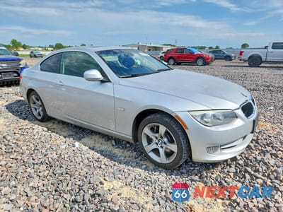Czwarte zdjęcie samochodu z boku: 2011 BMW 335 XI VIN:WBAKF9C53BE619360 - miniatura
