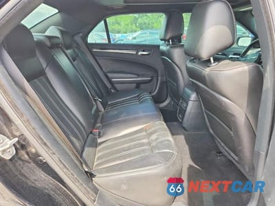 Zdjęcie 10 z 12 samochodu: 2019 CHRYSLER 300 S VIN:2C3CCABGXKH590716 - miniatura