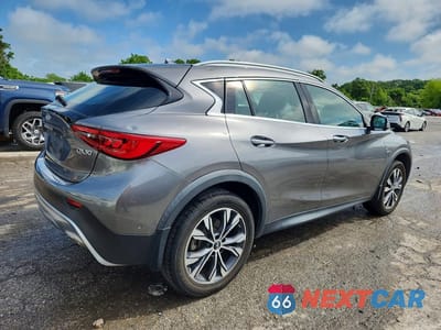 Trzecie zdjęcie samochodu z tyłu: 2017 INFINITI QX30 PREMIUM VIN:SJKCH5CR2HA038961 - miniatura