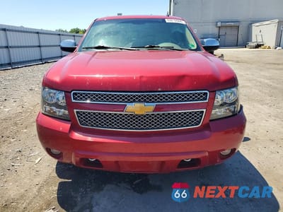 Piąte zdjęcie samochodu w środku: 2014 CHEVROLET SUBURBAN K1500 LS VIN:1GNSKHE72ER180017 - miniatura