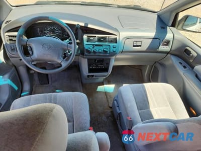 Zdjęcie 8 z 13 samochodu: 1999 TOYOTA SIENNA CE VIN:4T3ZF19CXXU162023 - miniatura