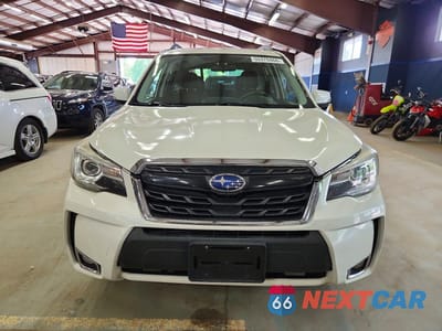 Piąte zdjęcie samochodu w środku: 2017 SUBARU FORESTER 2.0XT TOURING VIN:JF2SJGTC5HH417181 - miniatura