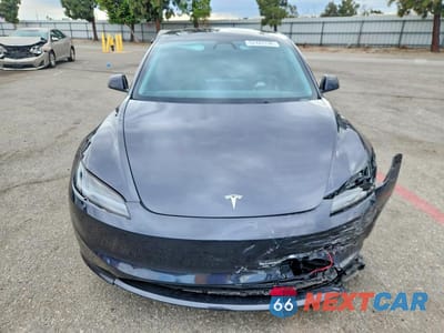 Piąte zdjęcie samochodu w środku: 2024 TESLA MODEL 3 VIN:5YJ3E1EB5RF799996 - miniatura