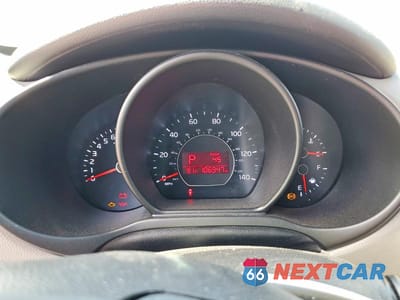 Zdjęcie 9 z 14 samochodu: 2018 KIA SOUL BASE VIN:KNDJN2A25J7596961 - miniatura
