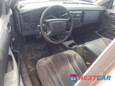 Zdjęcie 8 z 12 samochodu: 2003 DODGE DAKOTA SXT VIN:1D7HL12X43S361904 - miniatura