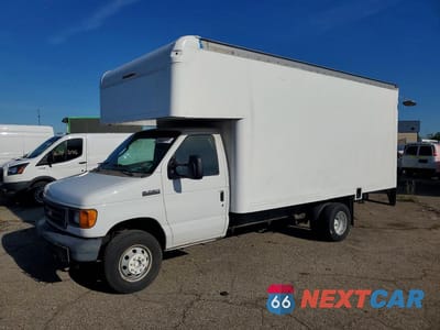 2007 FORD E450 BOX TRUCK 1FDXE45P27DA56002 - główne zdjęcie licytacji z USA - miniatura