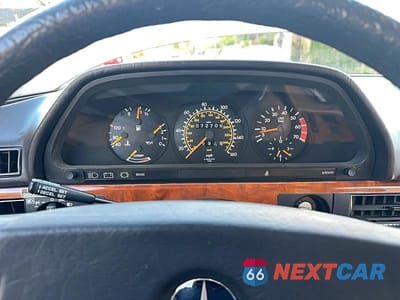 Zdjęcie 8 z 14 samochodu: 1983 MERCEDES-BENZ 380 380SEL VIN:WDBCA33A5DB041393 - miniatura