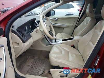 Zdjęcie 7 z 12 samochodu: 2011 VOLVO XC60 T6 VIN:YV4902DZ4B2211055 - miniatura