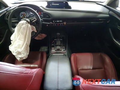 Zdjęcie 8 z 13 samochodu: 2022 MAZDA CX-30 PREFERRED VIN:3MVDMBCL8NM407705 - miniatura