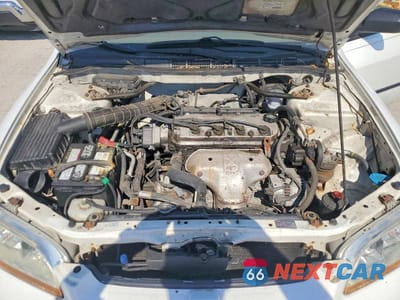 Zdjęcie 11 z 12 samochodu: 1999 HONDA ACCORD DX VIN:1HGCF8543XA012042 - miniatura
