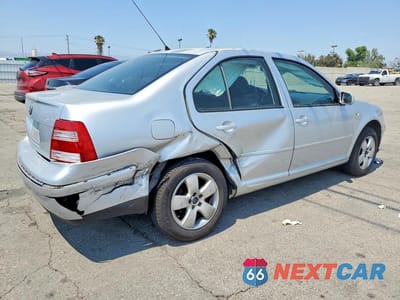 Trzecie zdjęcie samochodu z tyłu: 2004 VOLKSWAGEN JETTA S VIN:3VWSA69M94M093082 - miniatura