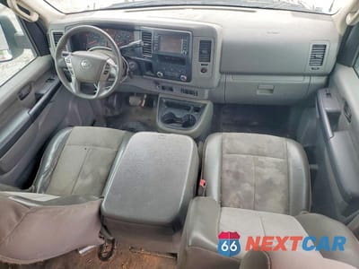 Zdjęcie 8 z 13 samochodu: 2015 NISSAN NV 2500 VIN:1N6BF0LY1FN807466 - miniatura
