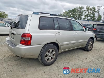 Trzecie zdjęcie samochodu z tyłu: 2005 TOYOTA HIGHLANDER BASE VIN:JTEGD21AX50126701 - miniatura