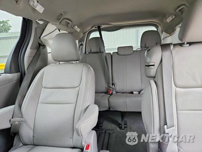 Zdjęcie 10 z 13 samochodu: 2020 TOYOTA SIENNA XLE 8-PASSENGER VIN:5TDYZ3DC3LS027709 - miniatura