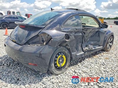 Trzecie zdjęcie samochodu z tyłu: 2013 VOLKSWAGEN BEETLE TURBO VIN:3VWVT7AT7DM681966 - miniatura