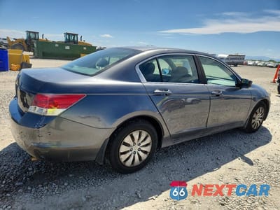 Trzecie zdjęcie samochodu z tyłu: 2010 HONDA ACCORD LX VIN:1HGCP2F38AA138615 - miniatura