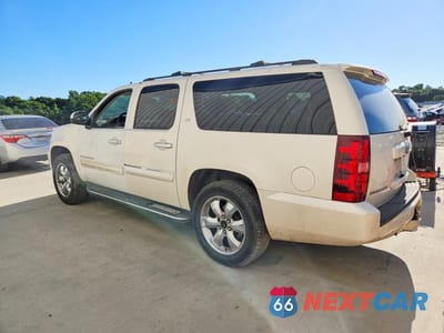 Drugie zdjęcie samochodu z przodu: 2008 CHEVROLET SUBURBAN C1500 LS VIN:1GNFC16068R213564 - miniatura