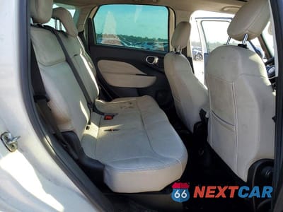 Zdjęcie 10 z 12 samochodu: 2019 FIAT 500L LOUNGE VIN:ZFBNFACH2KZ042229 - miniatura