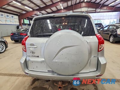 Zdjęcie 6 z 13 samochodu: 2006 TOYOTA RAV4 LIMITED VIN:JTMBK31V265011298 - miniatura