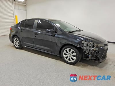 Czwarte zdjęcie samochodu z boku: 2021 TOYOTA COROLLA LE VIN:5YFEPMAE6MP175111 - miniatura
