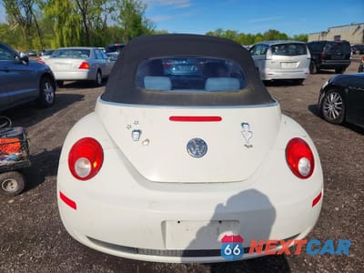 Zdjęcie 6 z 12 samochodu: 2007 VOLKSWAGEN NEW BEETLE TRIPLE WHITE VIN:3VWFF31Y77M411284 - miniatura