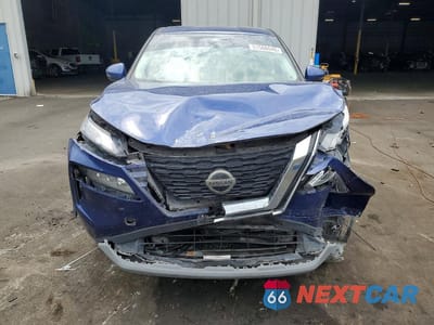 Piąte zdjęcie samochodu w środku: 2021 NISSAN ROGUE SV VIN:5N1AT3BB1MC708348 - miniatura