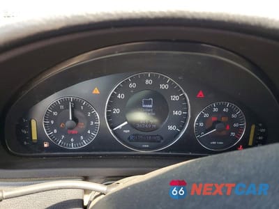 Zdjęcie 9 z 12 samochodu: 2006 MERCEDES-BENZ CLK 350 VIN:WDBTK56H46F192206 - miniatura