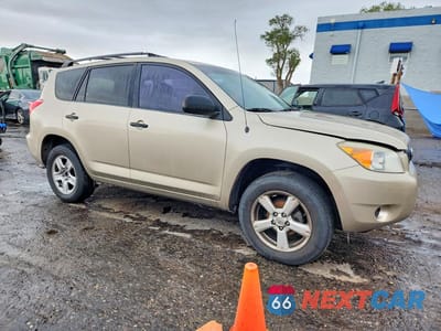 Czwarte zdjęcie samochodu z boku: 2008 TOYOTA RAV4 BASE VIN:JTMZD33VX85099669 - miniatura