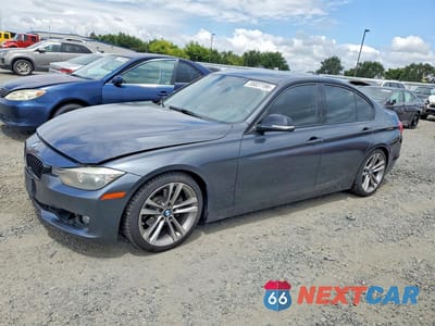 2013 BMW 3 SERIES WBA3A5C50DF352820 - główne zdjęcie licytacji z USA - miniatura