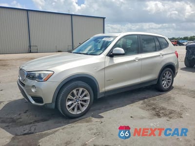 2015 BMW X3 SDRIVE28I 5UXWZ7C59F0M82880 - główne zdjęcie licytacji z USA - miniatura
