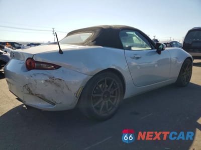 Trzecie zdjęcie samochodu z tyłu: 2018 MAZDA MX-5 MIATA GRAND TOURING VIN:JM1NDAD75J0202261 - miniatura