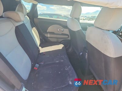 Zdjęcie 10 z 12 samochodu: 2016 KIA SOUL BASE VIN:KNDJN2A25G7389091 - miniatura