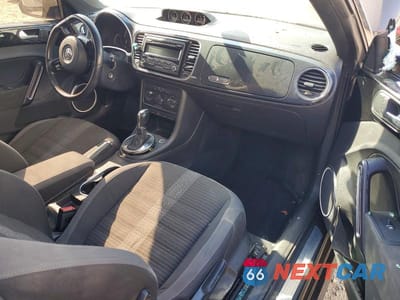Zdjęcie 8 z 13 samochodu: 2013 VOLKSWAGEN BEETLE TURBO VIN:3VWV67ATXDM602667 - miniatura