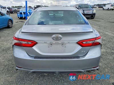Zdjęcie 6 z 12 samochodu: 2018 TOYOTA CAMRY SE VIN:4T1B11HK3JU130765 - miniatura