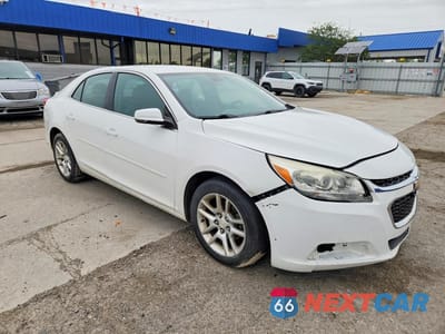 Czwarte zdjęcie samochodu z boku: 2015 CHEVROLET MALIBU 1LT VIN:1G11C5SL6FU122257 - miniatura