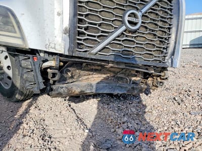 Zdjęcie 9 z 10 samochodu: 2024 VOLVO VNL SEMI TRUCK VIN:4V4NC9EH6RN628830 - miniatura