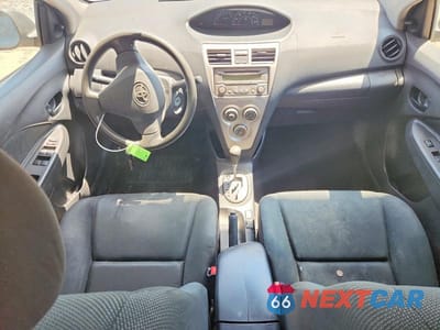 Zdjęcie 8 z 12 samochodu: 2012 TOYOTA YARIS FLEET VIN:JTDBT4K3XCL011136 - miniatura