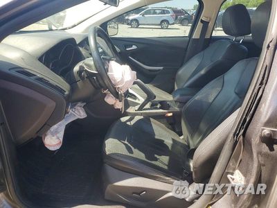 Zdjęcie 7 z 12 samochodu: 2014 FORD FOCUS SE VIN:1FADP3K22EL159174 - miniatura