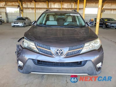 Piąte zdjęcie samochodu w środku: 2015 TOYOTA RAV4 XLE VIN:JTMWFREV1FJ052712 - miniatura