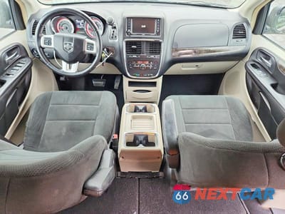 Zdjęcie 8 z 13 samochodu: 2011 DODGE GRAND CARAVAN CREW VIN:2D4RN5DG8BR769824 - miniatura