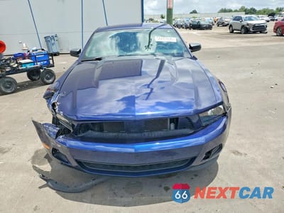 Piąte zdjęcie samochodu w środku: 2012 FORD MUSTANG VIN:1ZVBP8AM7C5269234 - miniatura
