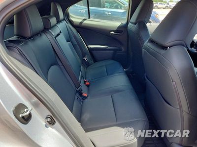 Zdjęcie 11 z 13 samochodu: 2023 LEXUS UX 250H PREMIUM VIN:JTHP6JBHXP2152371 - miniatura