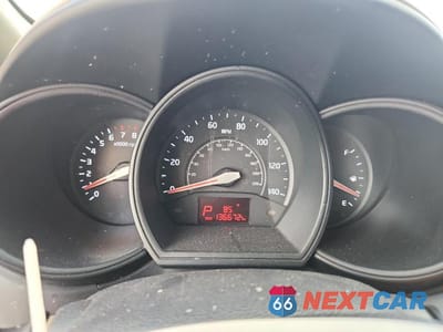 Zdjęcie 9 z 12 samochodu: 2012 KIA RIO VIN:KNADM4A31C6073091 - miniatura