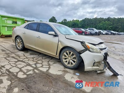 Czwarte zdjęcie samochodu z boku: 2015 CHEVROLET MALIBU LTZ VIN:1G11F5SL0FF174544 - miniatura