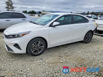 2023 KIA FORTE LXS 3KPF24AD7PE608824 - główne zdjęcie licytacji z USA - miniatura