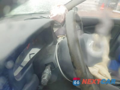 Zdjęcie 9 z 12 samochodu: 2006 NISSAN SENTRA 1.8 VIN:3N1CB51D66L596199 - miniatura