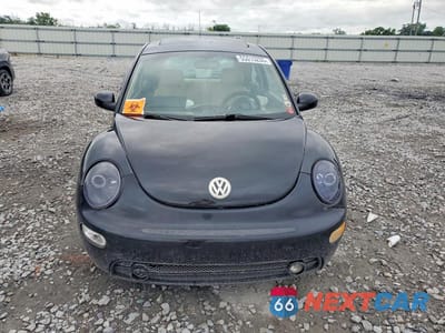 Piąte zdjęcie samochodu w środku: 2002 VOLKSWAGEN NEW BEETLE GLS SPORT VIN:3VWED21C22M450101 - miniatura